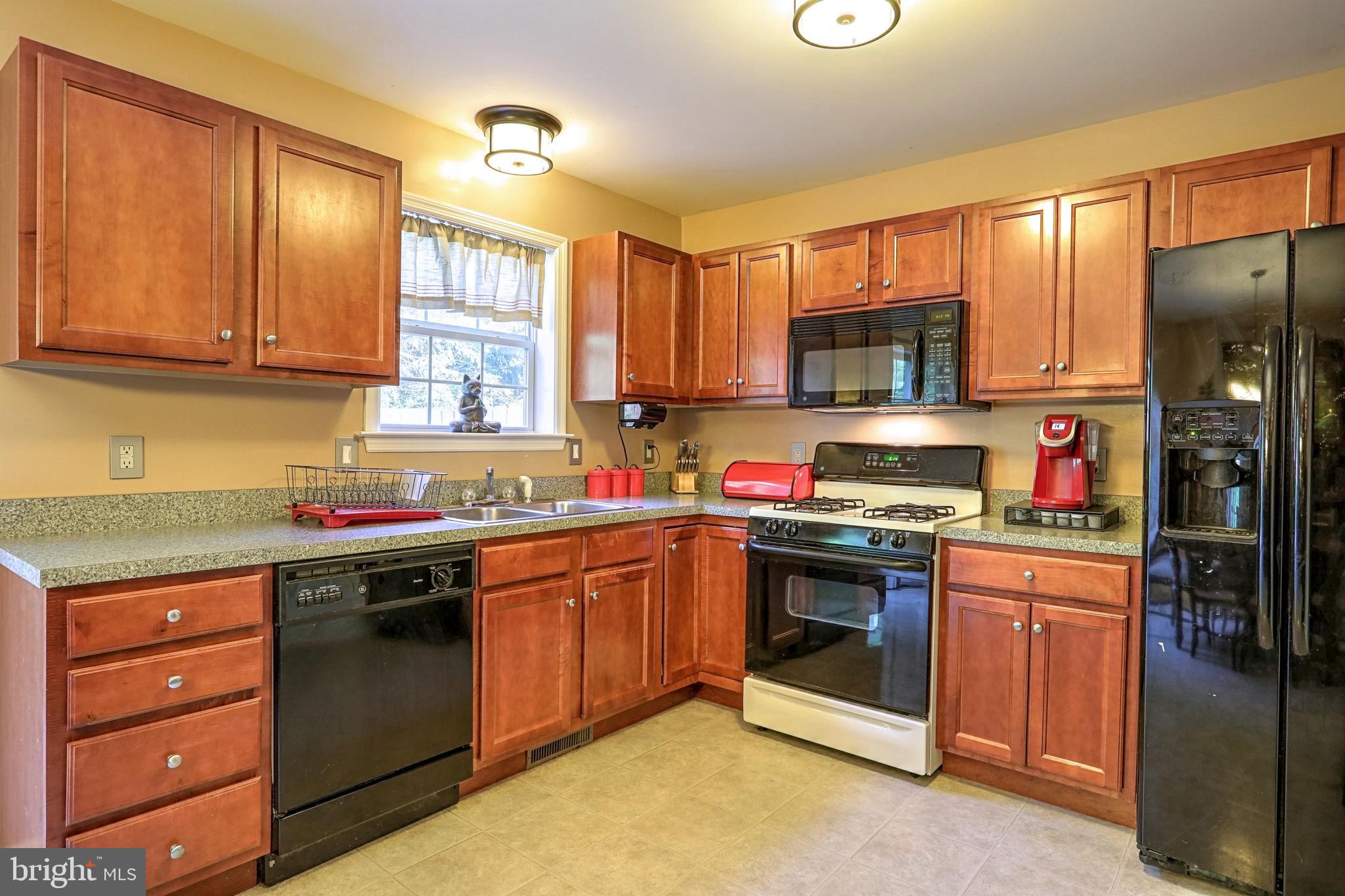 1755 Rocky Road Dover, PA 17315 - Photo 12 of 26 Gallery Image 12