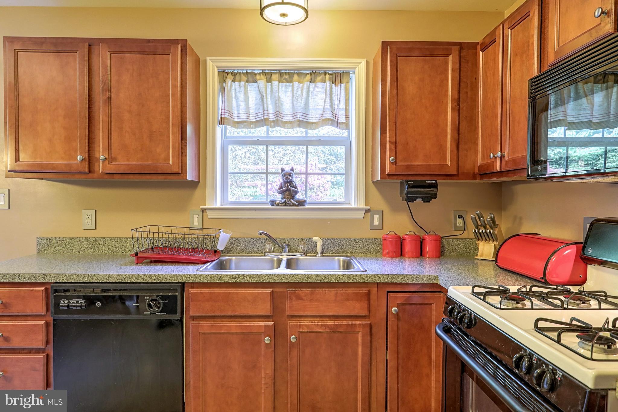 1755 Rocky Road Dover, PA 17315 - Photo 13 of 26 Gallery Image 13