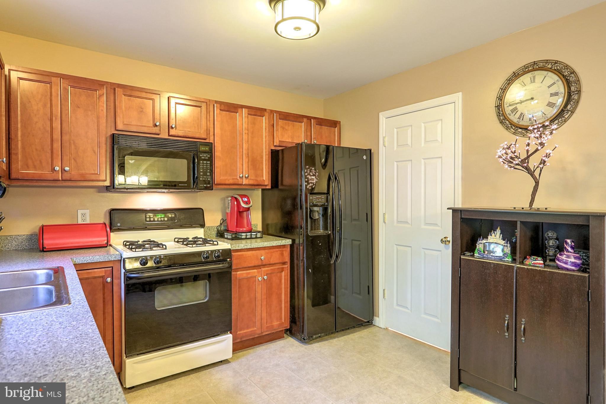 1755 Rocky Road Dover, PA 17315 - Photo 14 of 26 Gallery Image 14