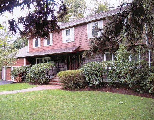 88 Broken Tree Road Newton, MA 02459 - Photo 6 of 6