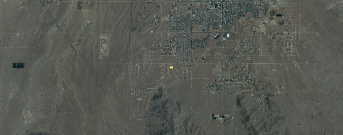 Garth Street Ridgecrest, CA 93555 - Photo 15 of 19 a bathroom with a shower