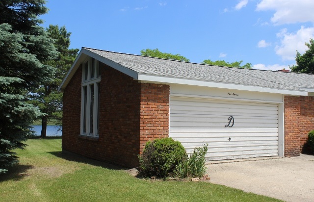 111 Surrey Road St. Louis, MI 48880 - Photo 31 of 35 1801537-30.JPG