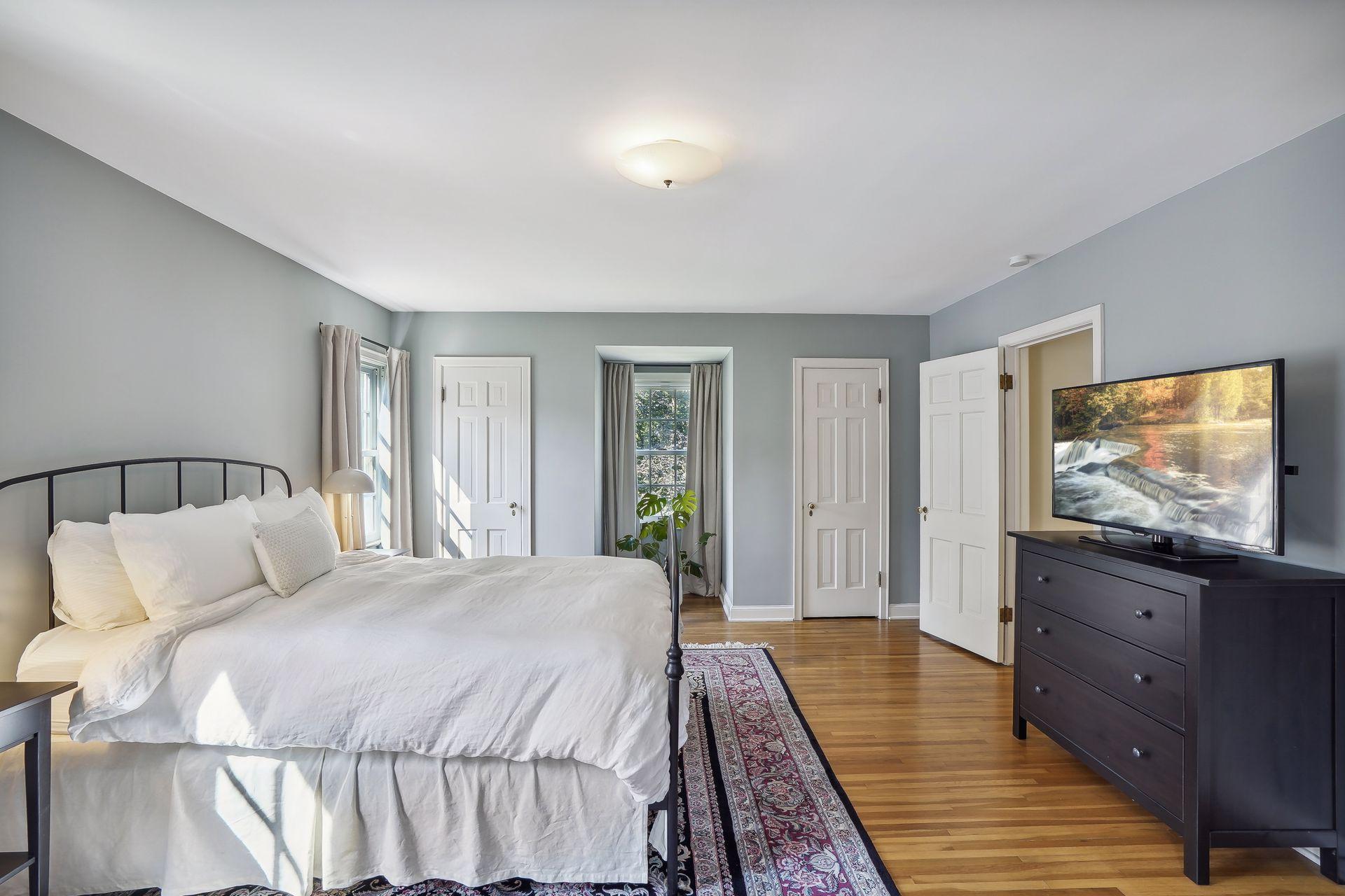 209 Ashley Road Hopkins, MN 55343 - Photo 42 of 54