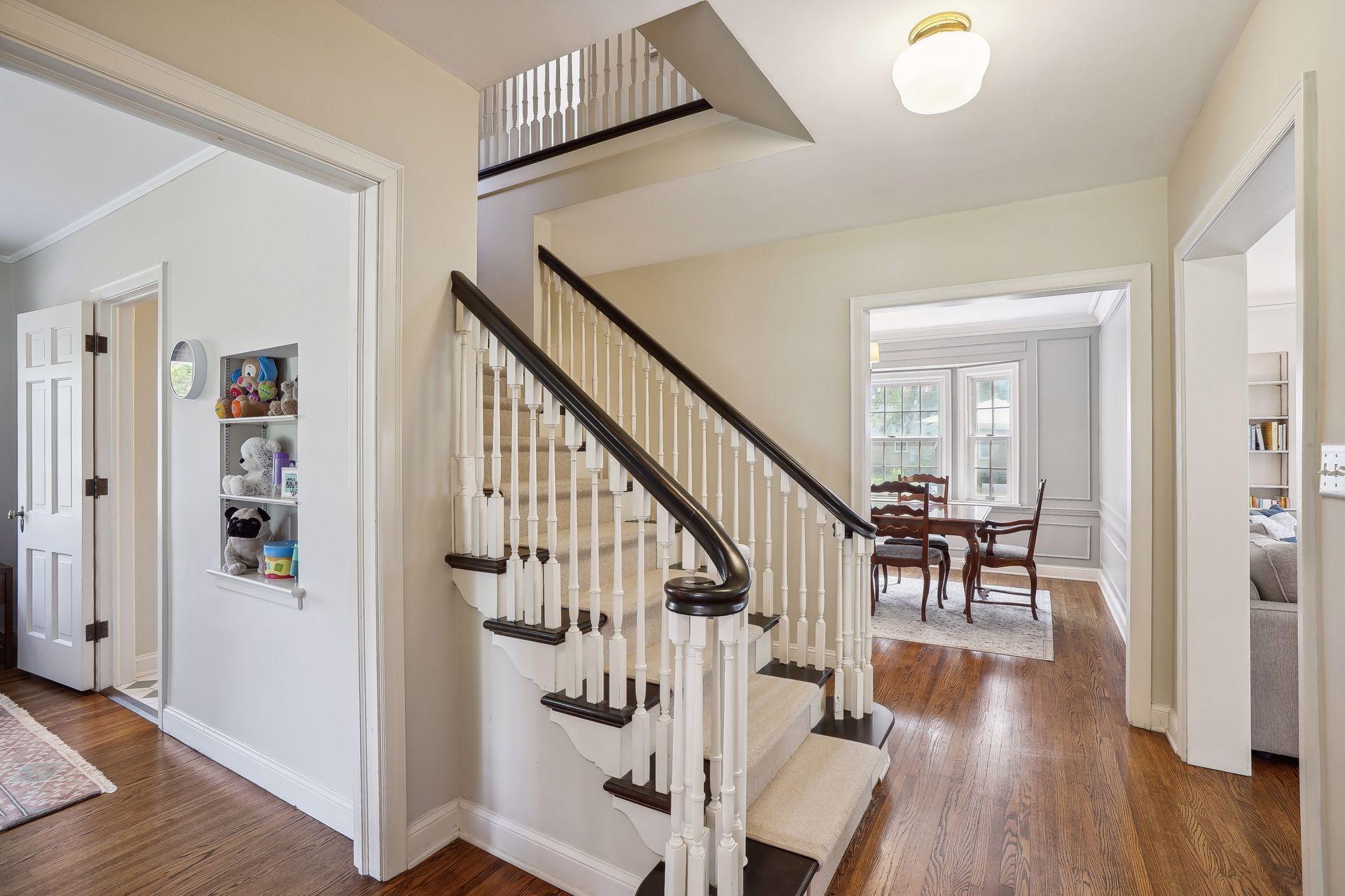 209 Ashley Road Hopkins, MN 55343 - Photo 8 of 54