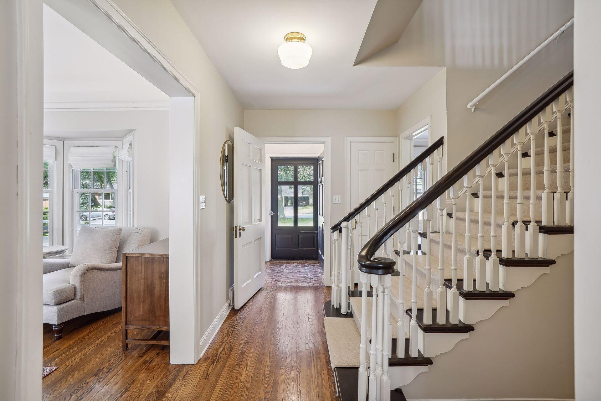 209 Ashley Road Hopkins, MN 55343 - Photo 9 of 54