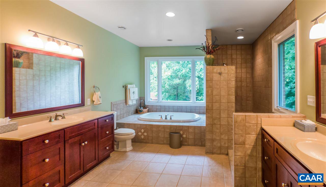 4880 Ivy Road Charlottesville, VA 22901 - Photo 15 of 29 Gallery Image 15