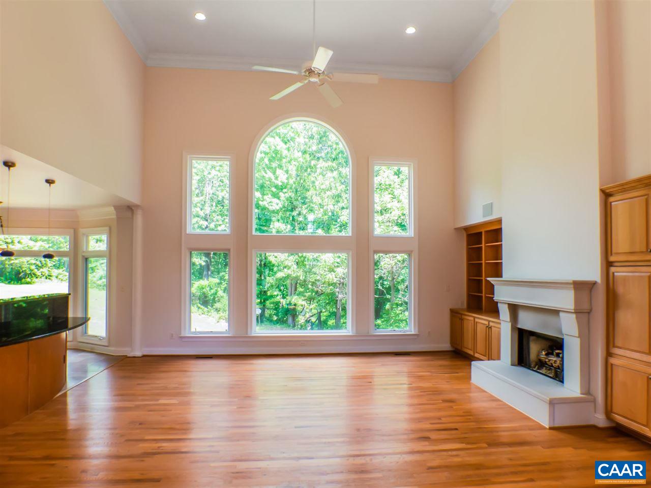 4880 Ivy Road Charlottesville, VA 22901 - Photo 8 of 29 Gallery Image 8