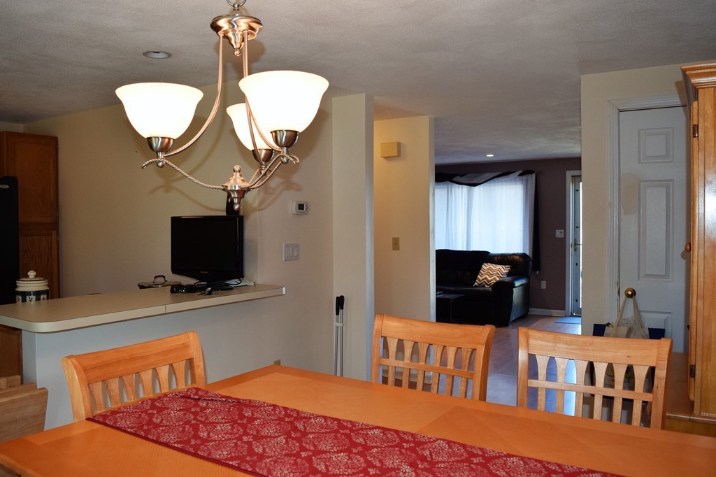17 Deer Path, Unit 5 Maynard, MA 01754 - Photo 7 of 20 Gallery Image 7