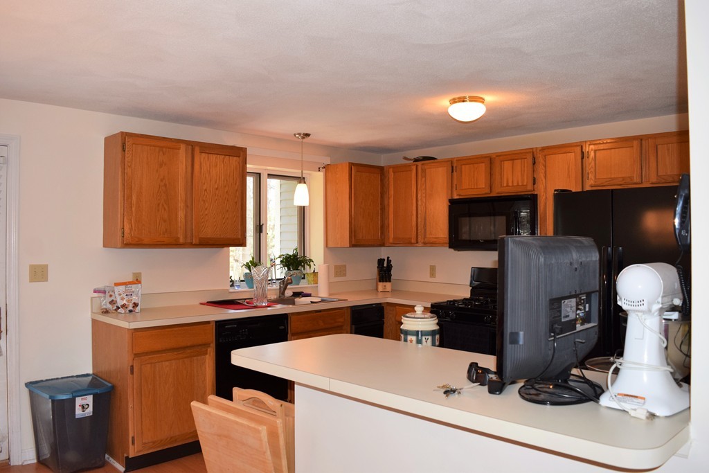 17 Deer Path, Unit 5 Maynard, MA 01754 - Photo 8 of 20 Gallery Image 8