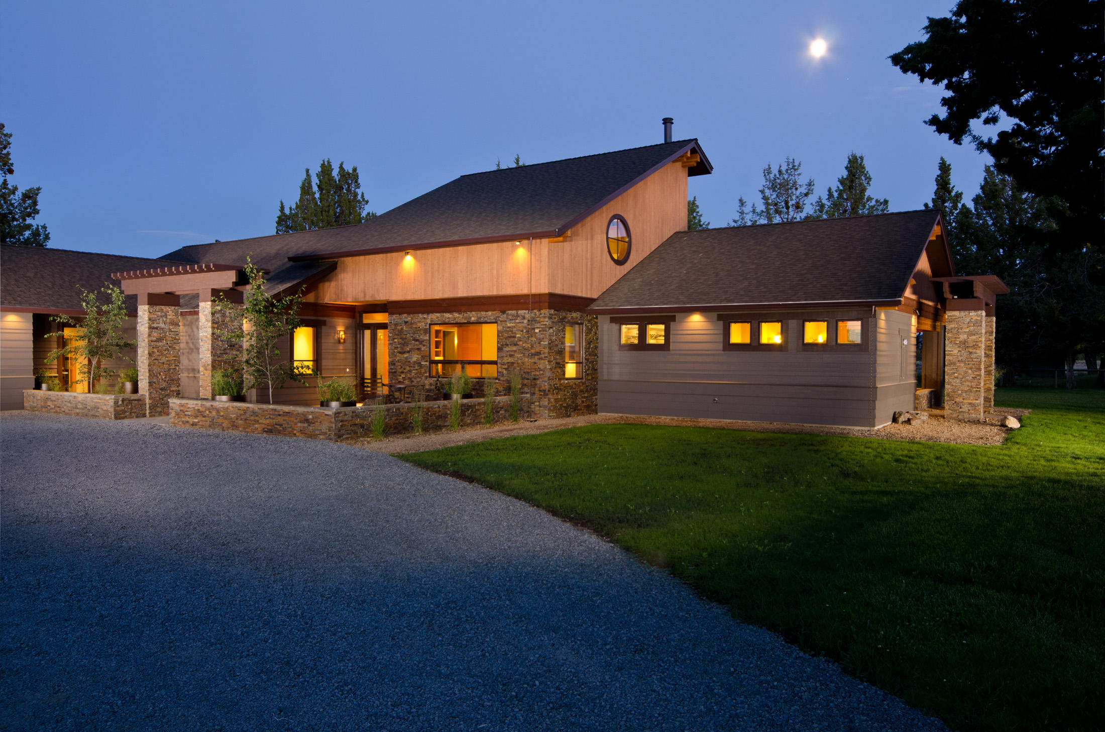 64970 Gerking Market Road Bend, OR 97703 - Photo 13 of 49 Twilight Front