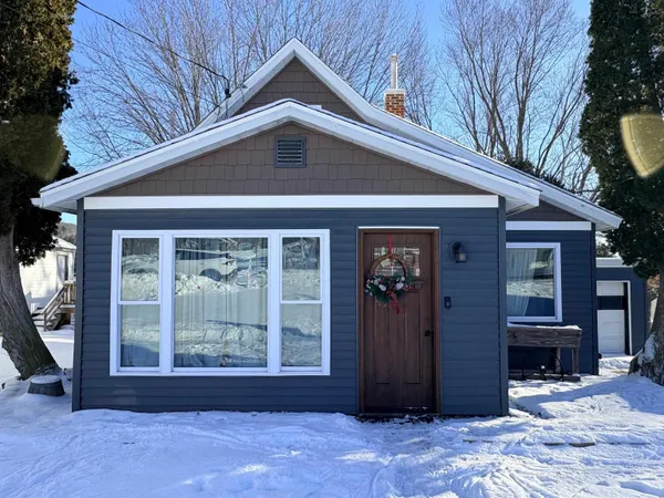 $221,000 | 404 Division Street, Ontario, WI 54651