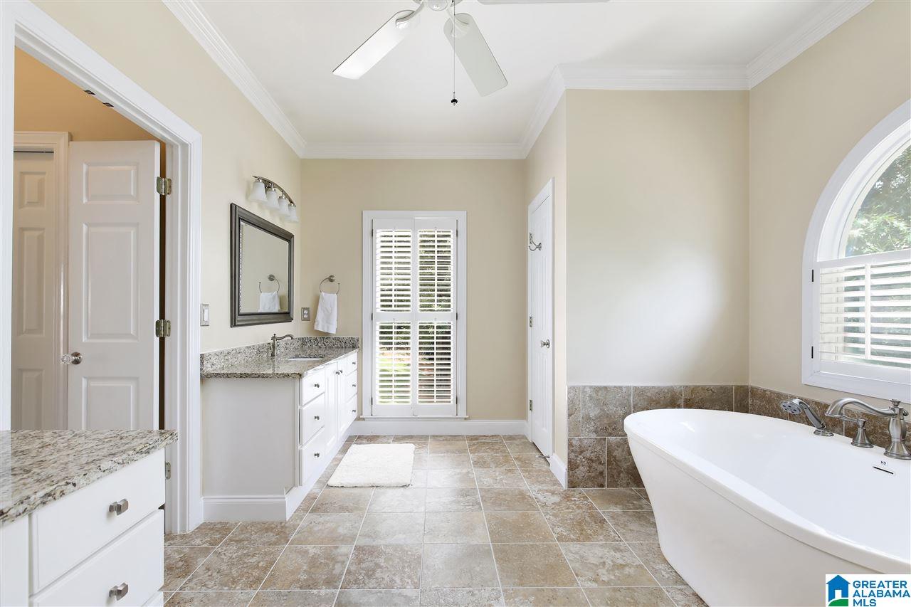 406 Woodward Road Trussville, AL 35173 - Photo 18 of 38