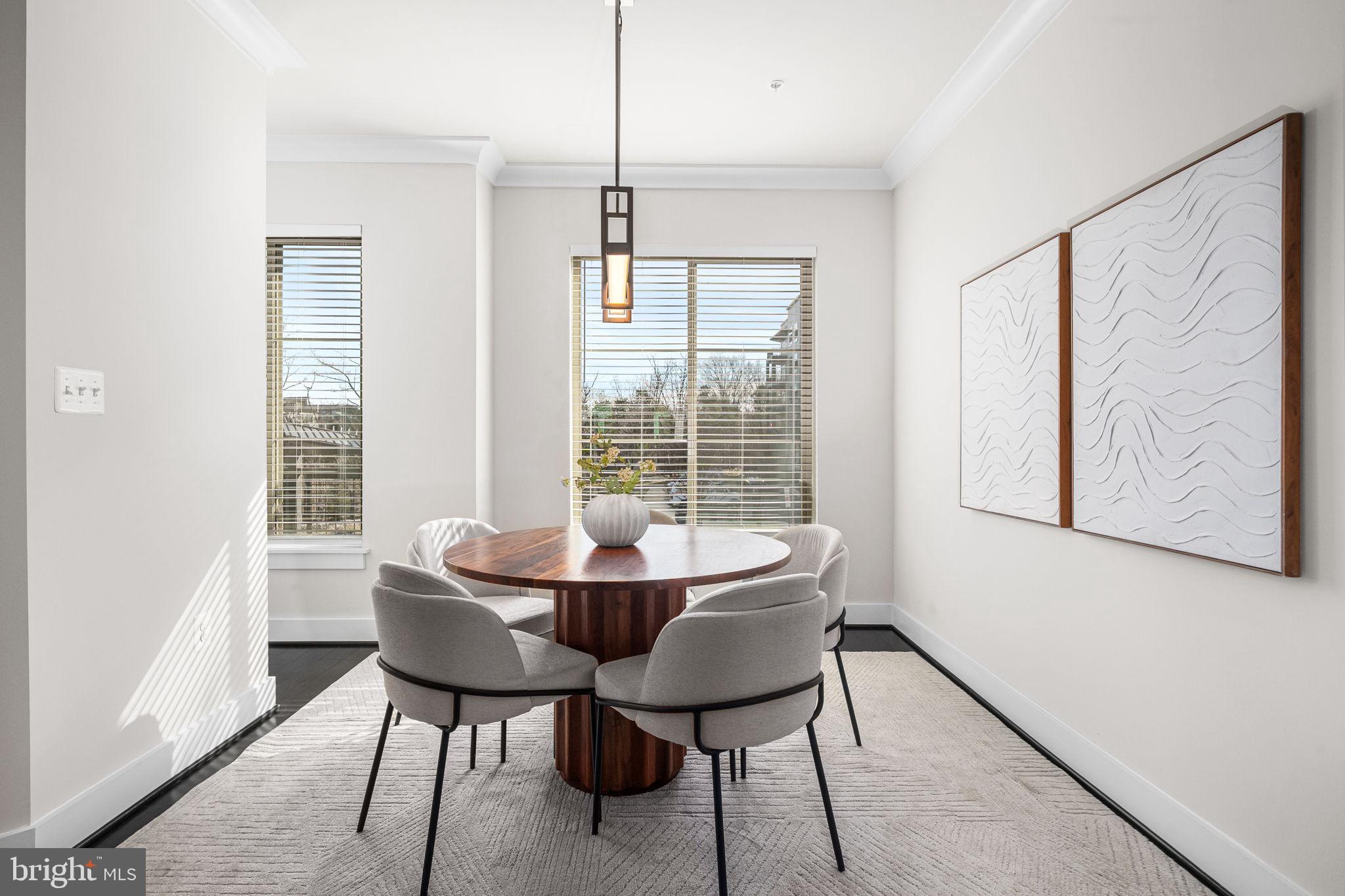 4973 Lakeside Crossing Chantilly, VA 20151 - Photo 14 of 40 Dining Room