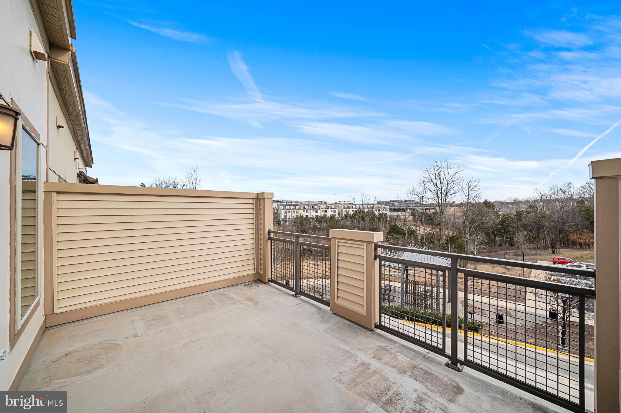 4973 Lakeside Crossing Chantilly, VA 20151 - Photo 27 of 40 Fourth Level Private Terrace