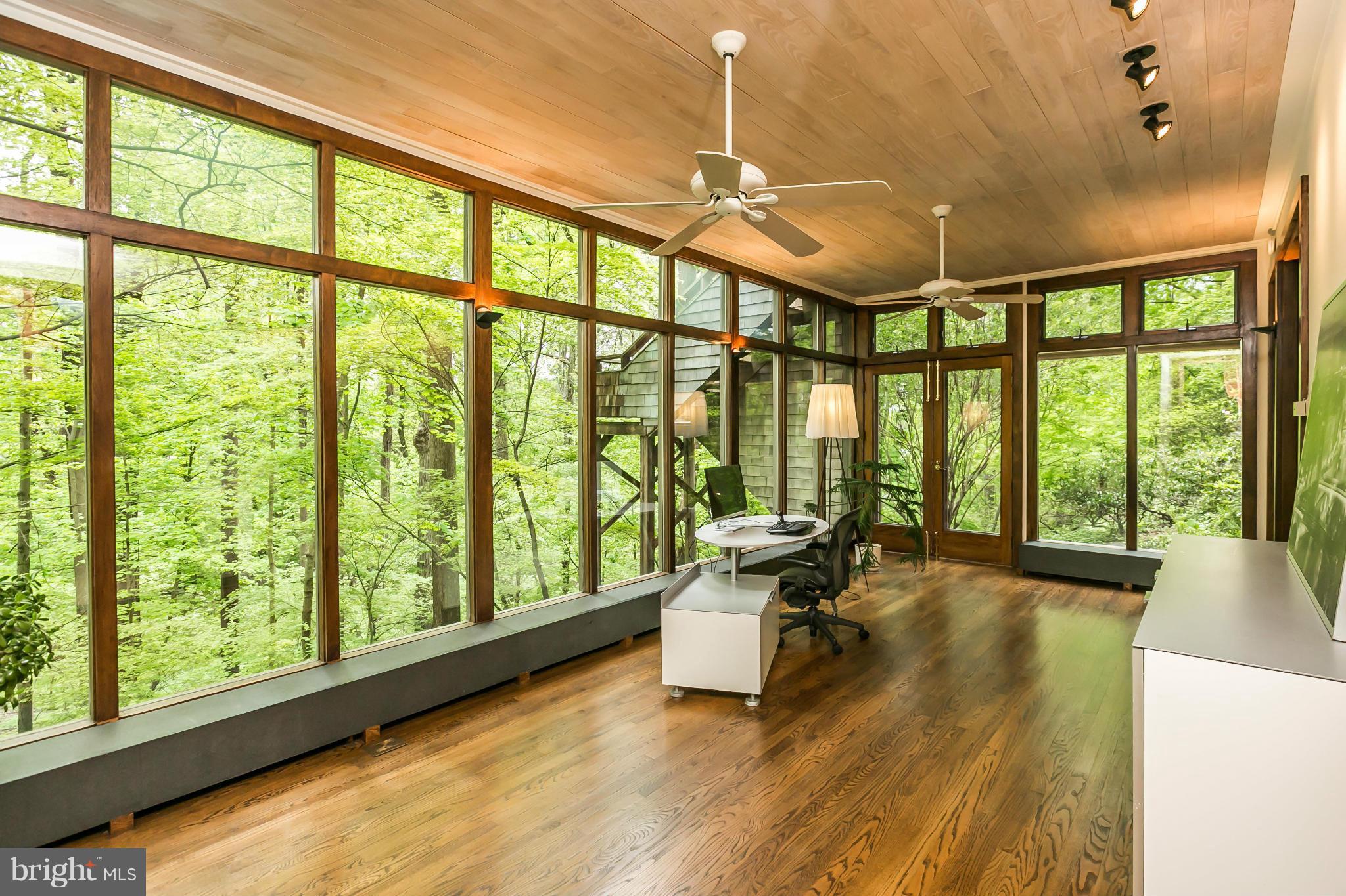 919 Rolandvue Road Towson, MD 21204 - Photo 11 of 30 Family Room