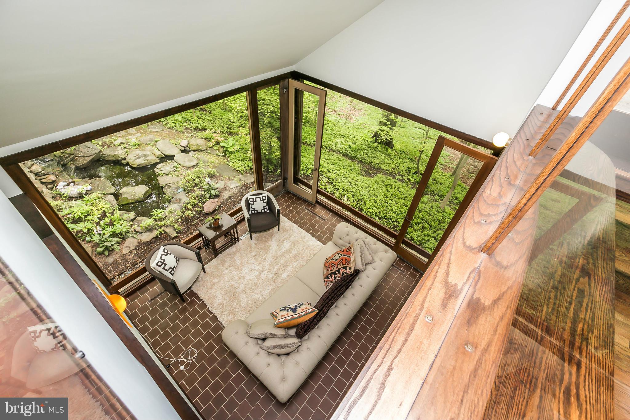 919 Rolandvue Road Towson, MD 21204 - Photo 13 of 30 Solarium