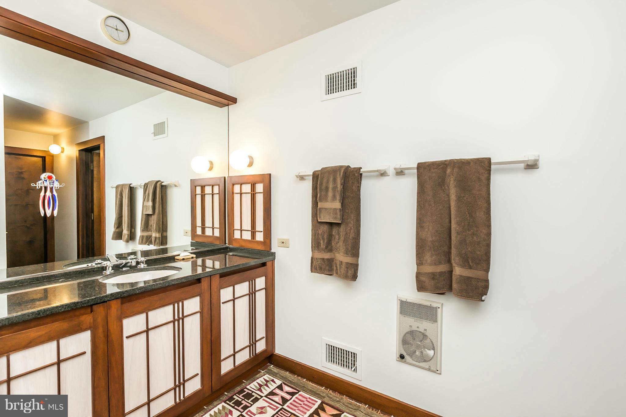 919 Rolandvue Road Towson, MD 21204 - Photo 17 of 30 Master Bath