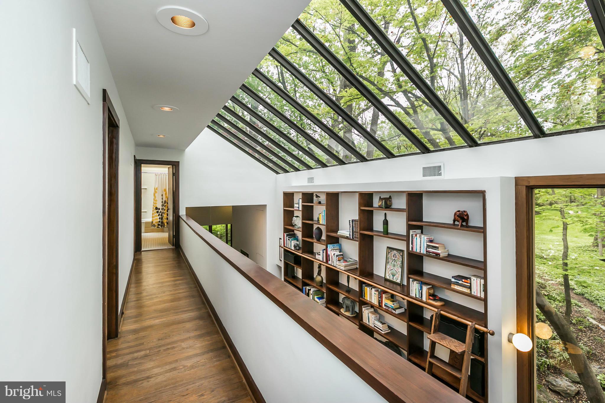 919 Rolandvue Road Towson, MD 21204 - Photo 20 of 30 2nd Floor Mezzanine