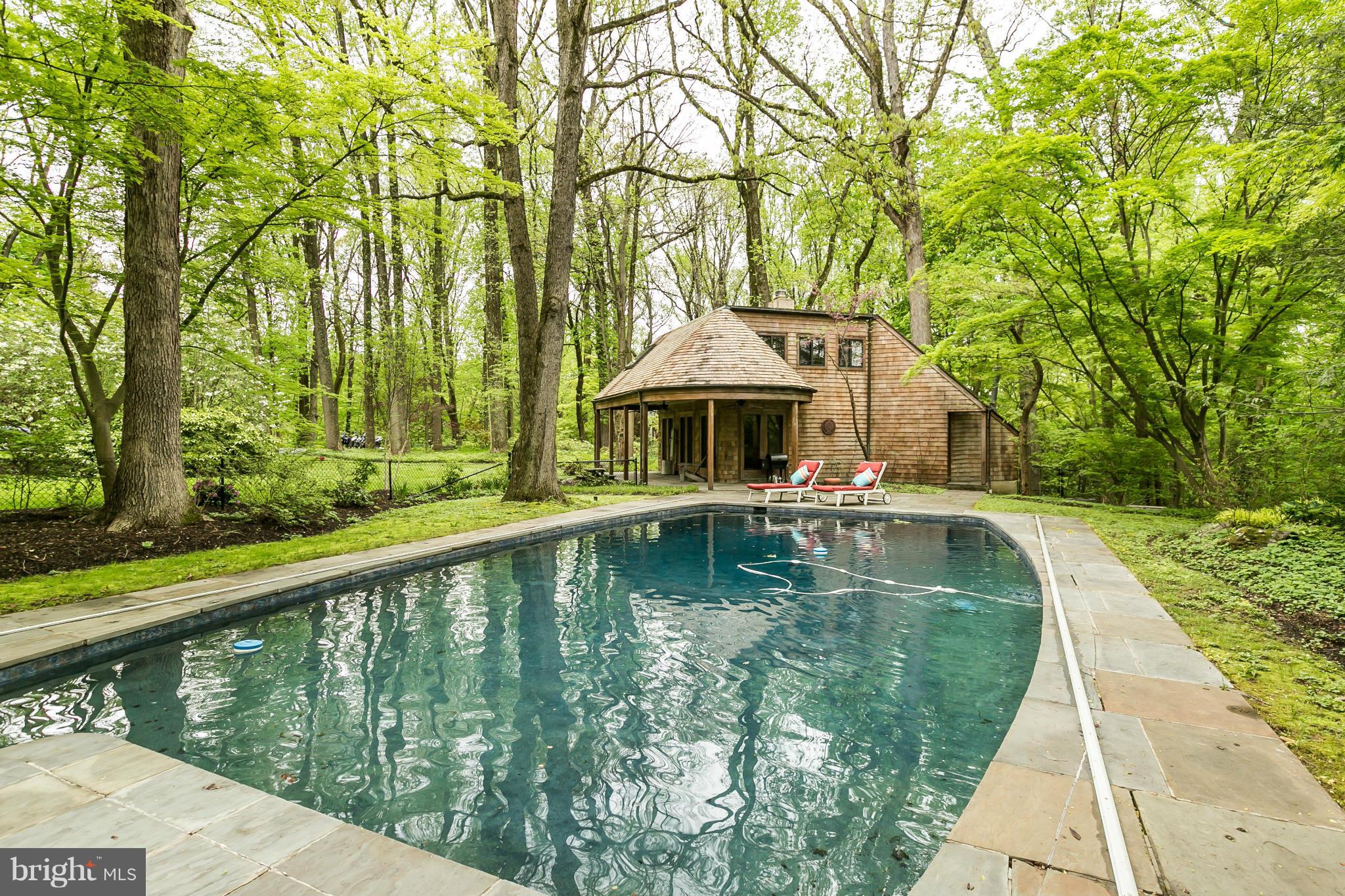 919 Rolandvue Road Towson, MD 21204 - Photo 23 of 30 Pool & Pool/Guest House