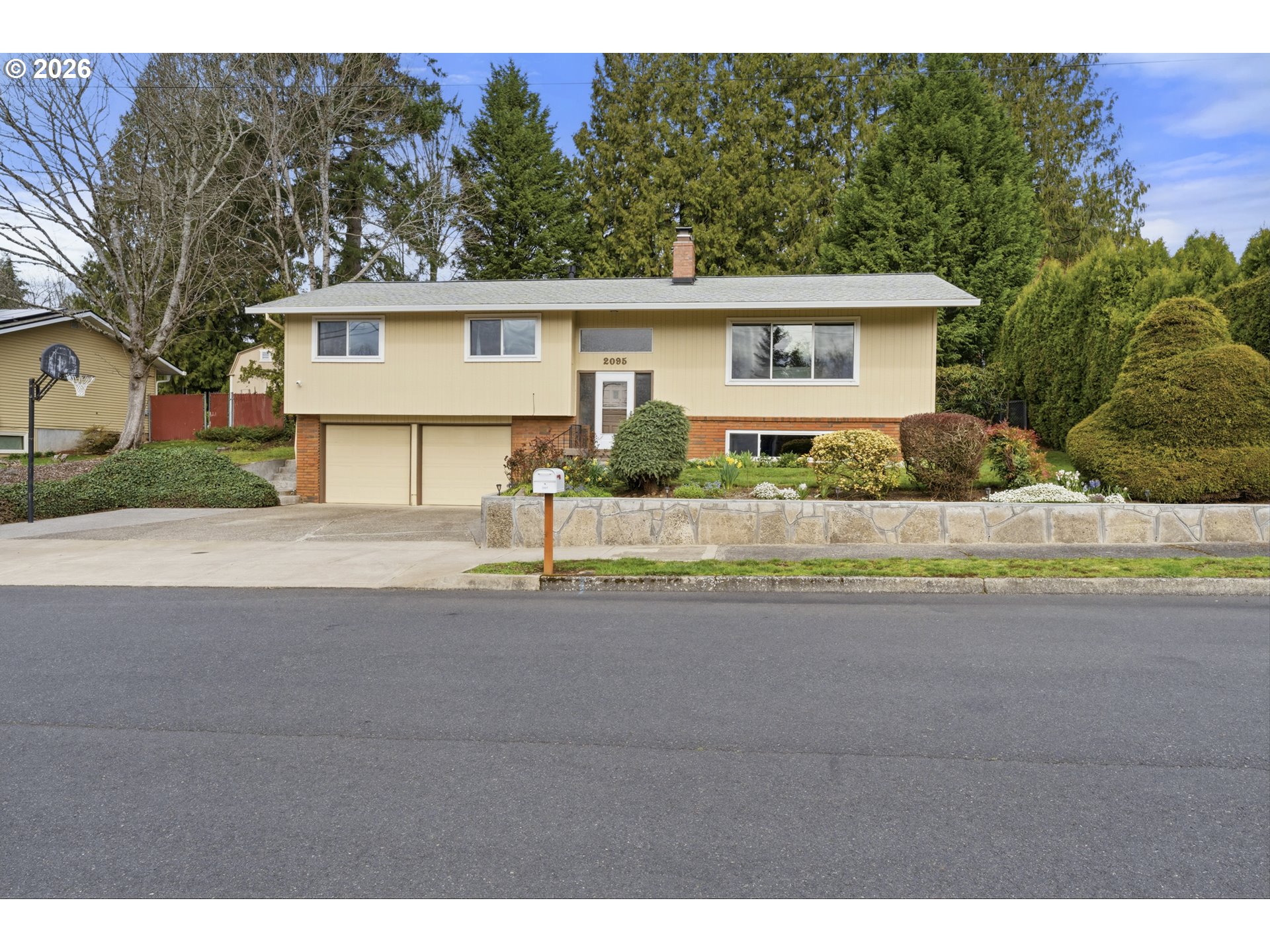 2095 Northwest 3rd Street Gresham, OR 97030 - Photo 1 of 40