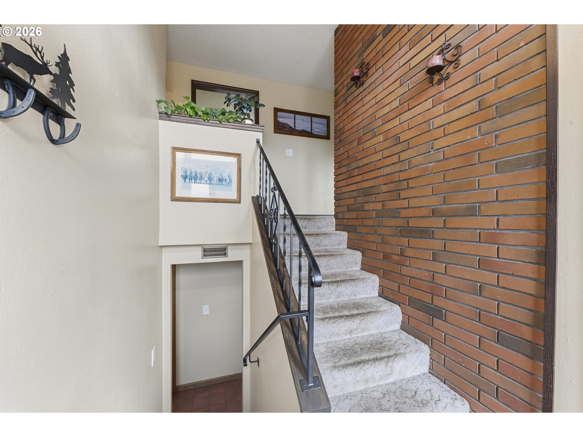 2095 Northwest 3rd Street Gresham, OR 97030 - Photo 5 of 40