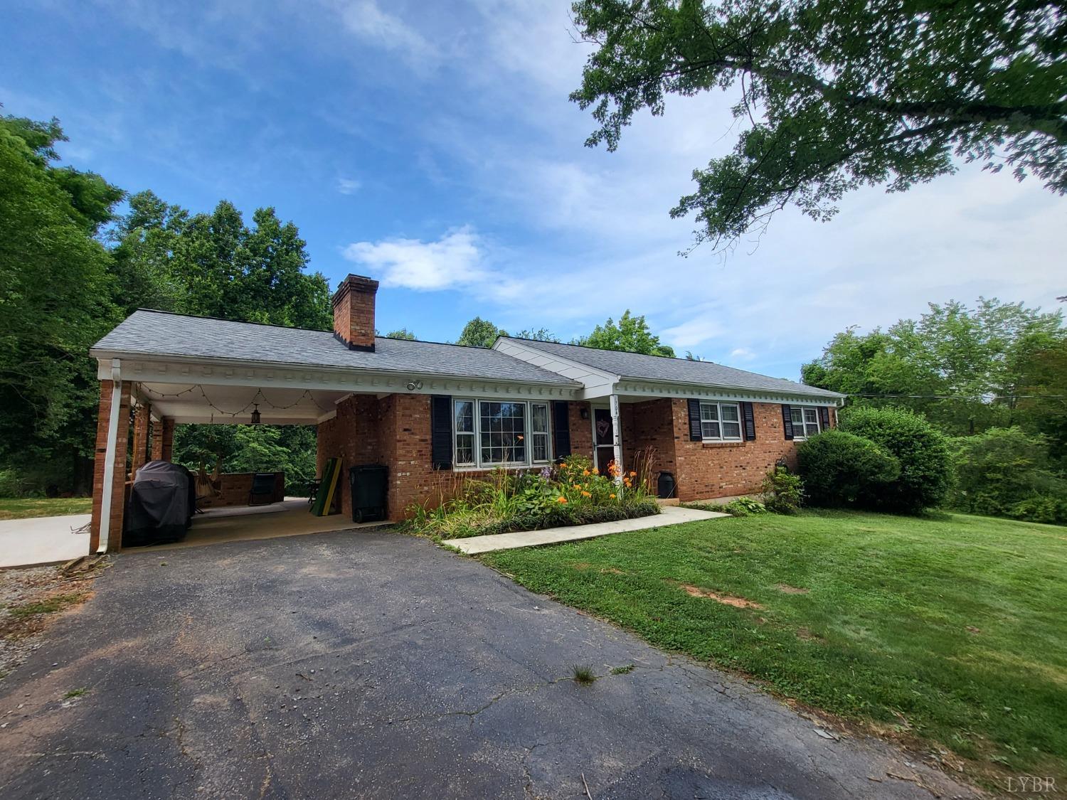 1704 Moormans Road Lynchburg, VA 24501 - Photo 1 of 16 Gallery Image 1