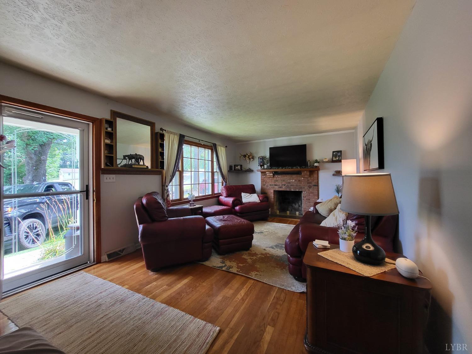 1704 Moormans Road Lynchburg, VA 24501 - Photo 2 of 16 Gallery Image 2