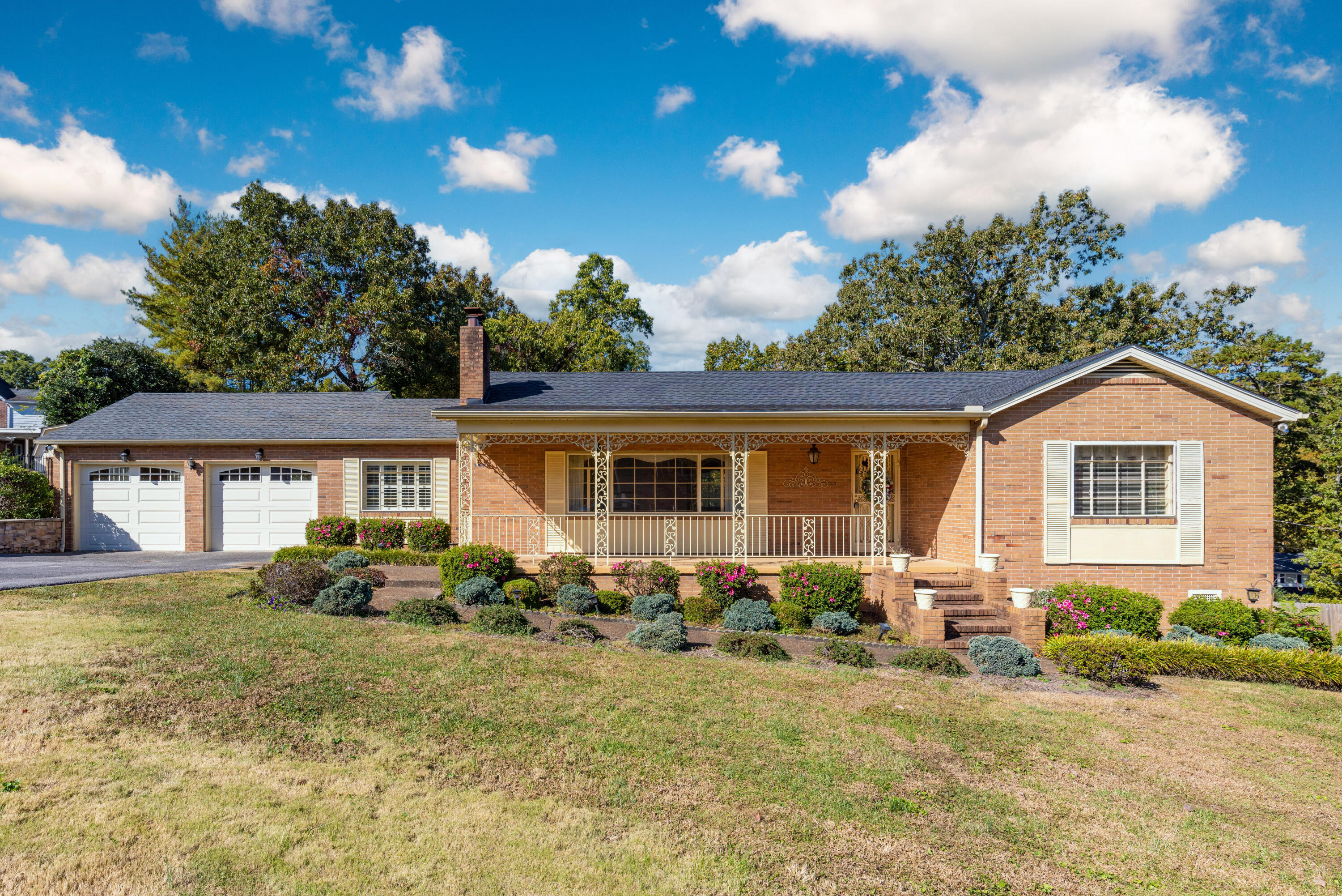 1607 South Rugby Place Chattanooga, TN 37412 - Photo 1 of 29 Welcome to 1607 S Rugby Place