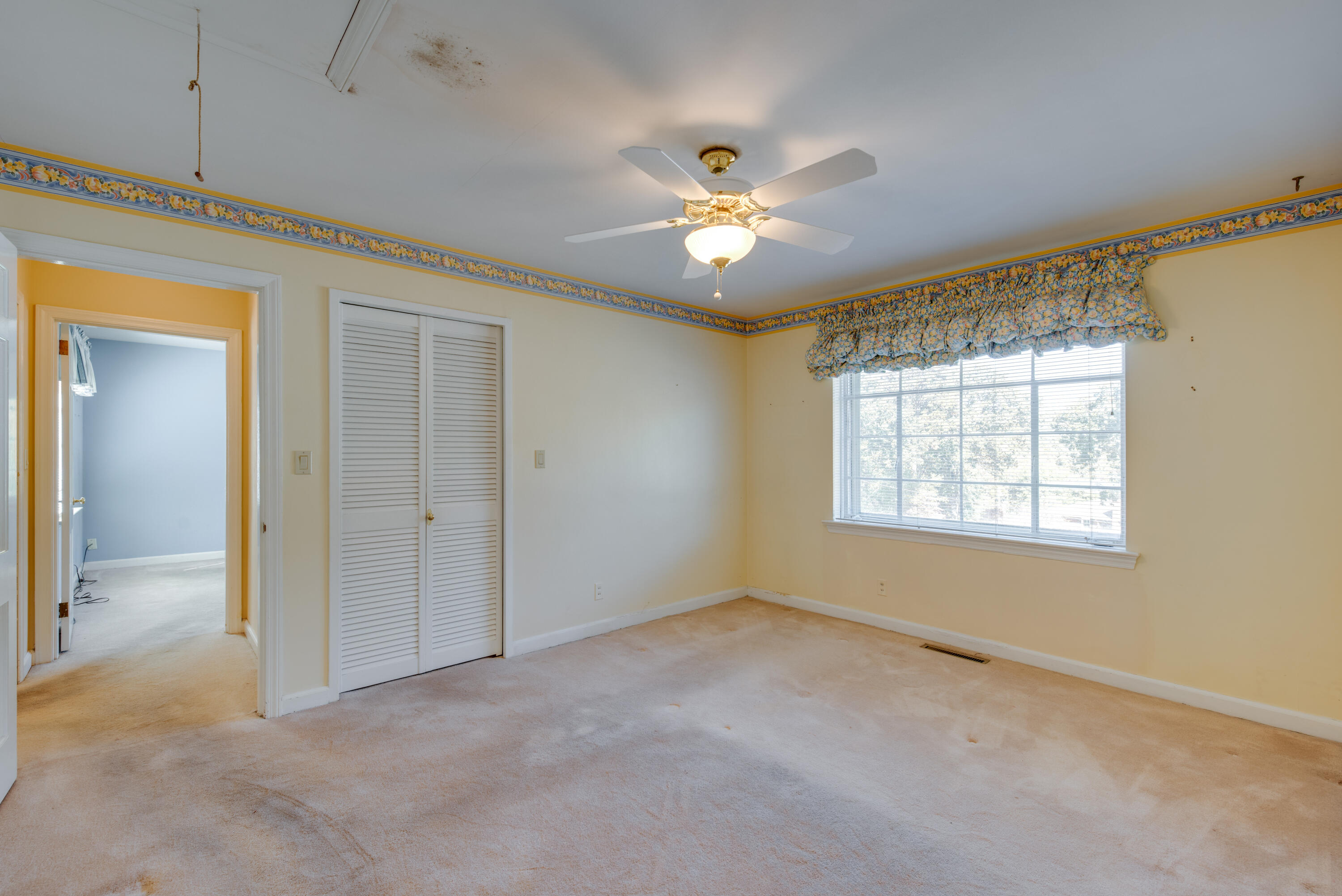 1607 South Rugby Place Chattanooga, TN 37412 - Photo 18 of 29 Guest Bedroom #1
