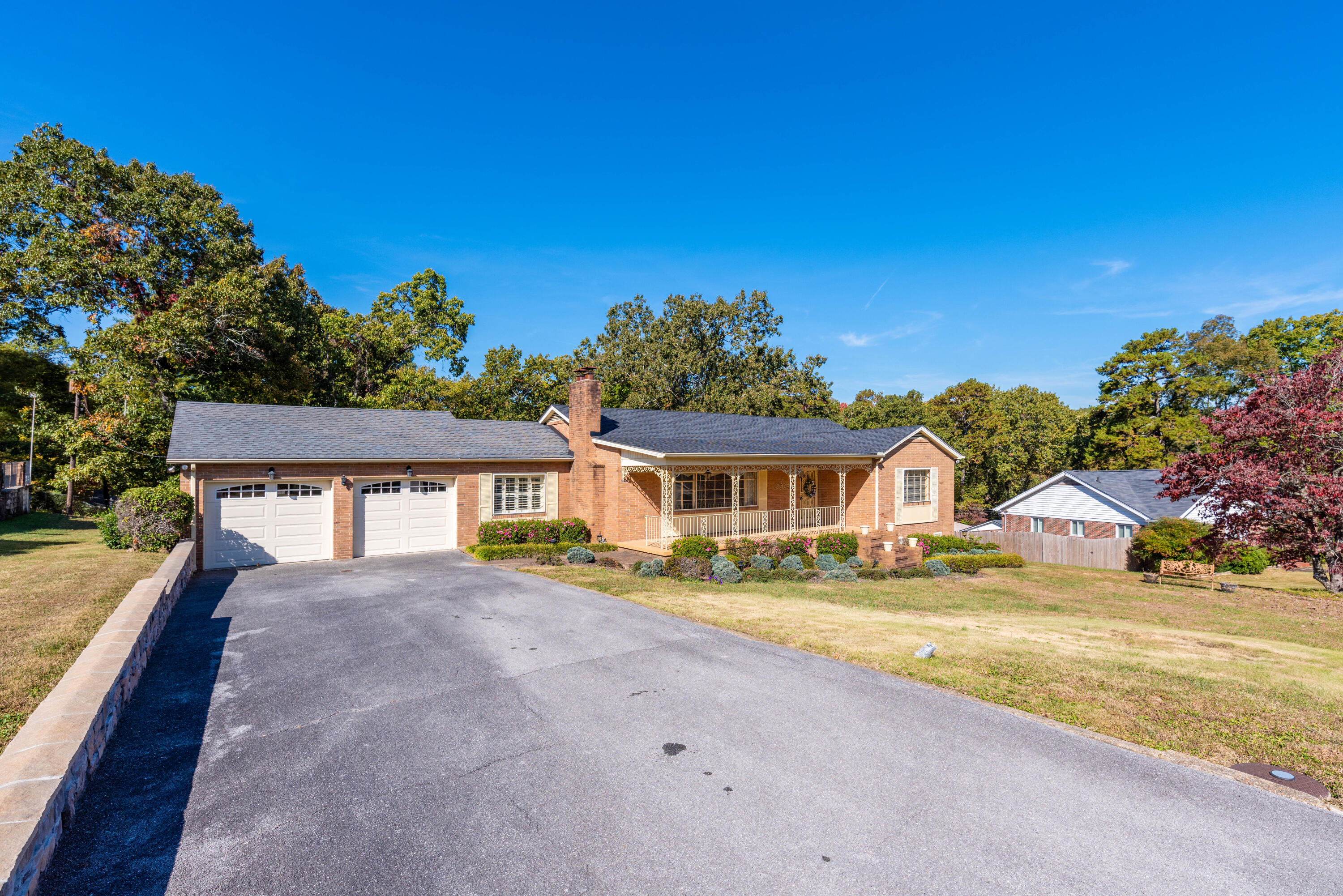 1607 South Rugby Place Chattanooga, TN 37412 - Photo 2 of 29 Single Level / All Brick
