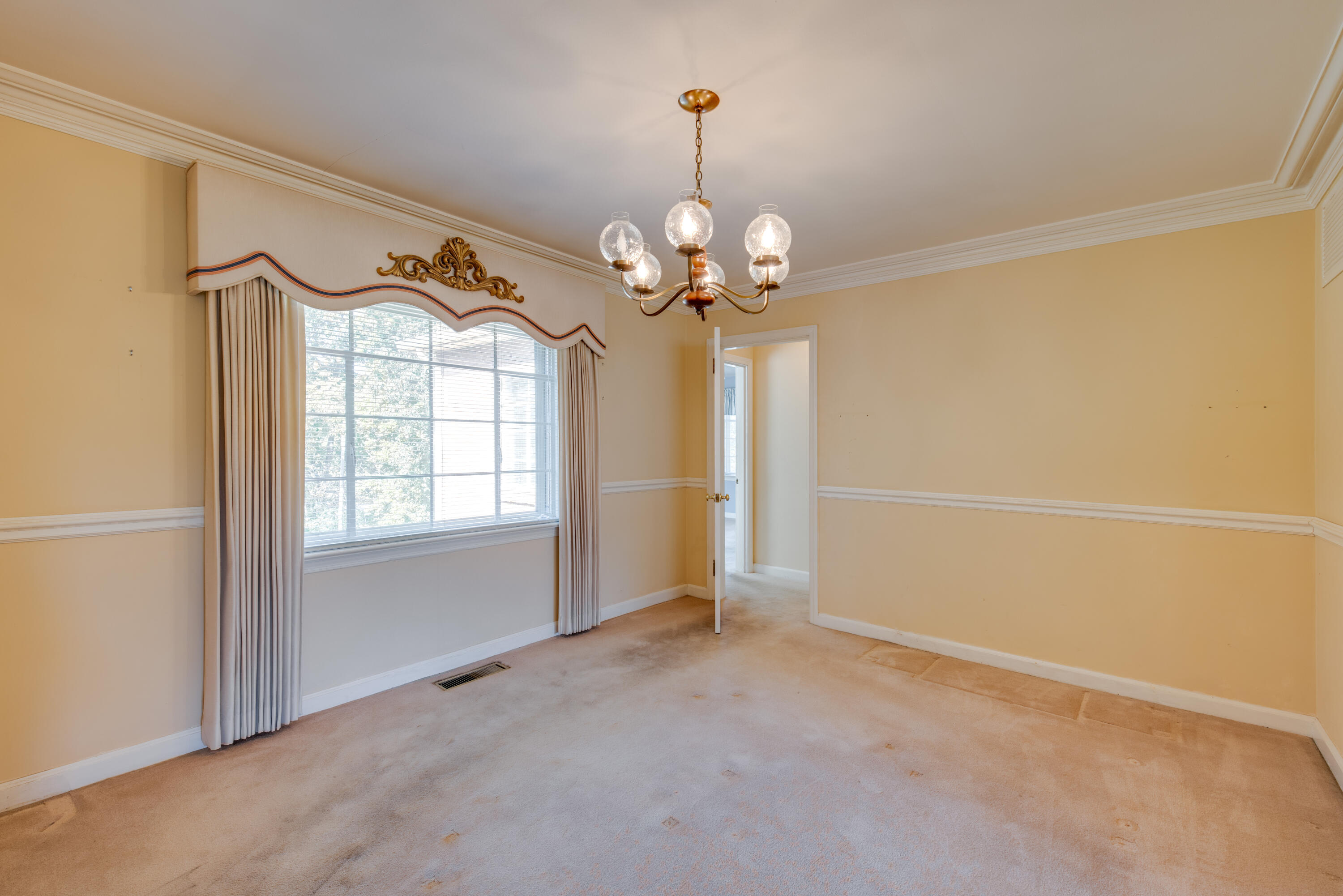 1607 South Rugby Place Chattanooga, TN 37412 - Photo 7 of 29 Dining Room