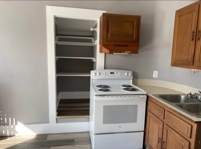 $1,800 | 48 Laurel Street, Unit 3, Newport, NH 03773