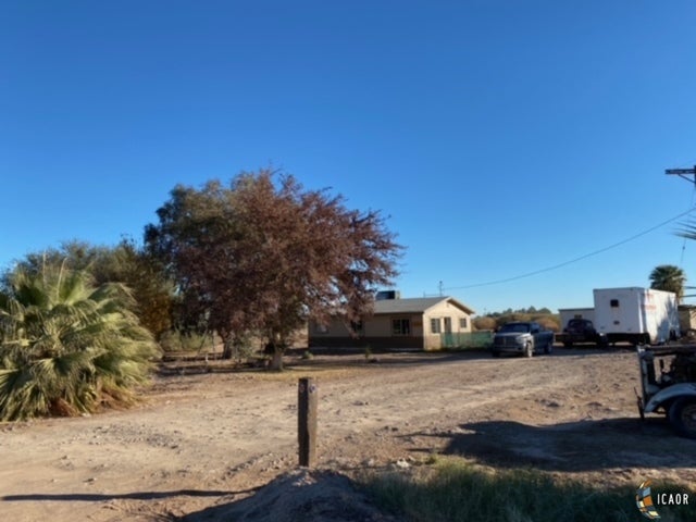 1820 Derrick Road El Centro, CA 92243 - Photo 10 of 31 Gallery Image 10