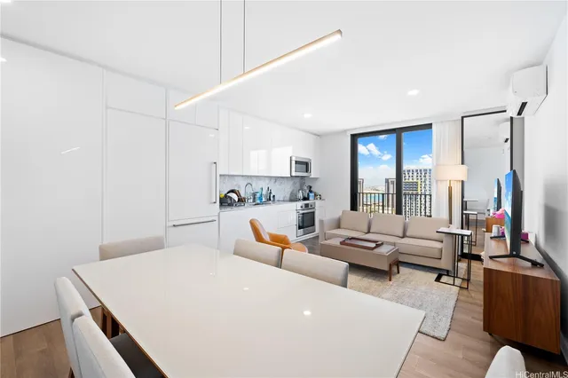 $3,900 | 987 Queen Street, Unit 3603, Honolulu, HI 96814