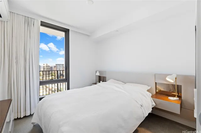 $3,900 | 987 Queen Street, Unit 3603, Honolulu, HI 96814