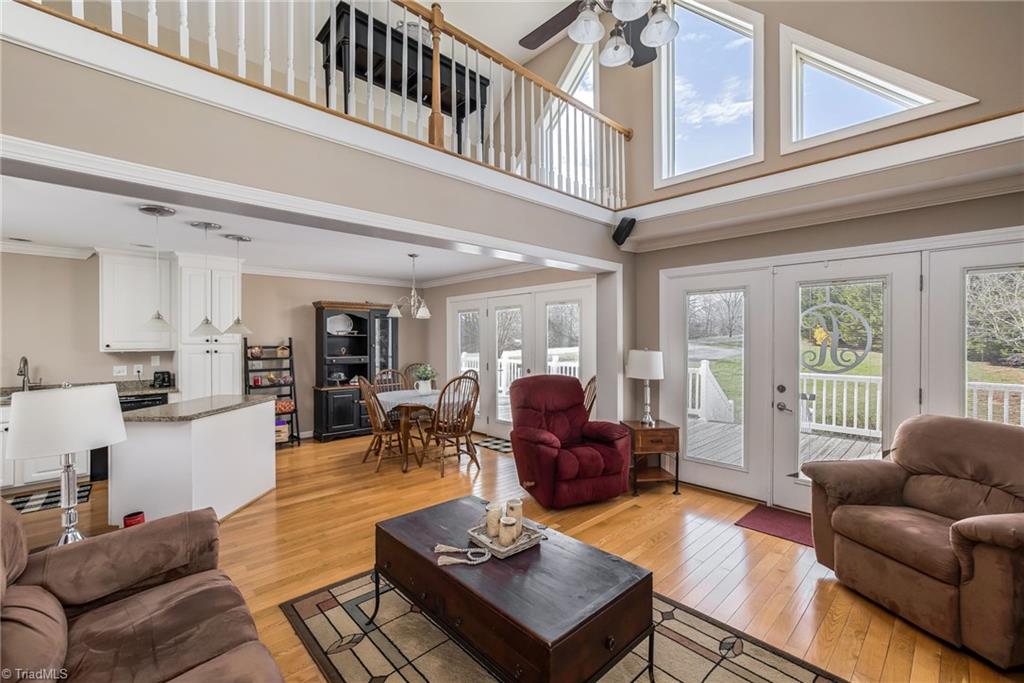 447 Culler Road Pinnacle, NC 27043 - Photo 5 of 36