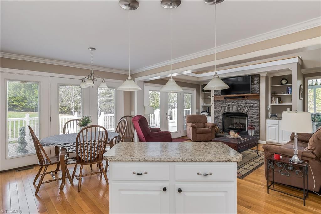 447 Culler Road Pinnacle, NC 27043 - Photo 8 of 36