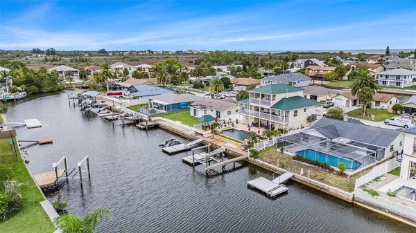 $2,350 | 15606 Allmand Drive, Hudson, FL 34667