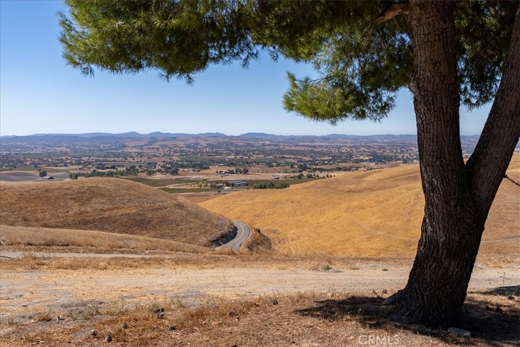 3815 Highway 41 Paso Robles, CA 93446 - Photo 3 of 40 a view of lake view and mountain view