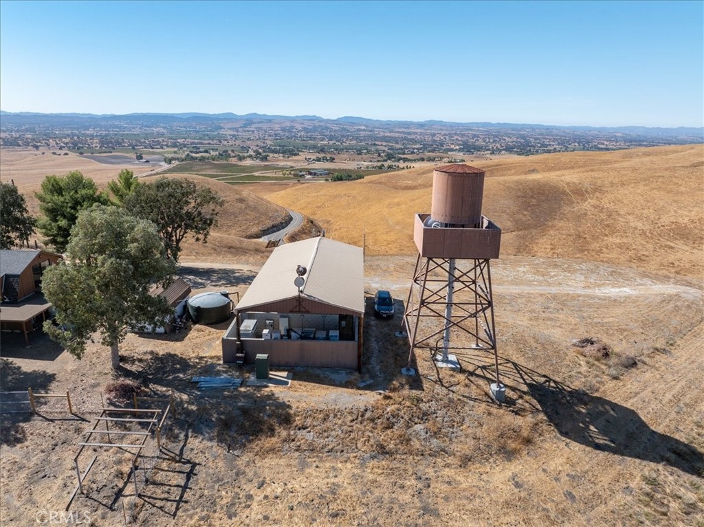 3815 Highway 41 Paso Robles, CA 93446 - Photo 40 of 40 a ocean view with beach and ocean view