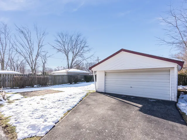 $203,500 | 410 Todd Street, Park Forest, IL 60466