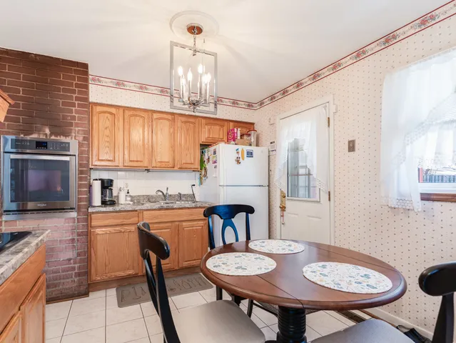 $203,500 | 410 Todd Street, Park Forest, IL 60466