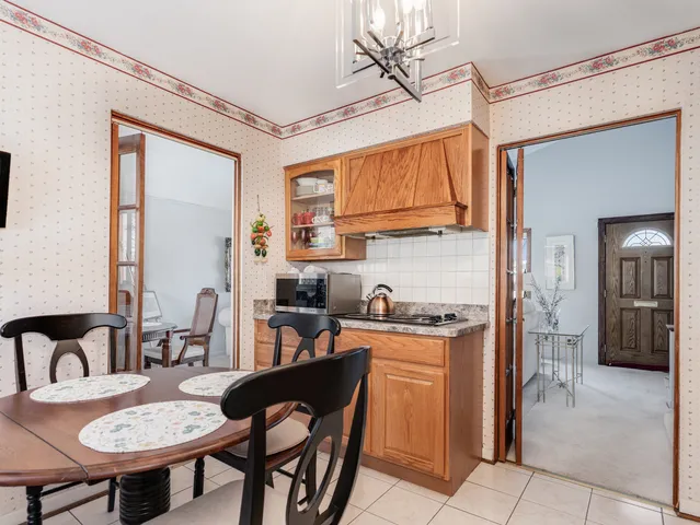 $203,500 | 410 Todd Street, Park Forest, IL 60466