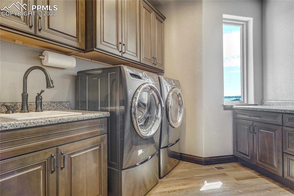 14325 Evans Road Elbert, CO 80106 - Photo 32 of 49 a kitchen with a sink and a stove