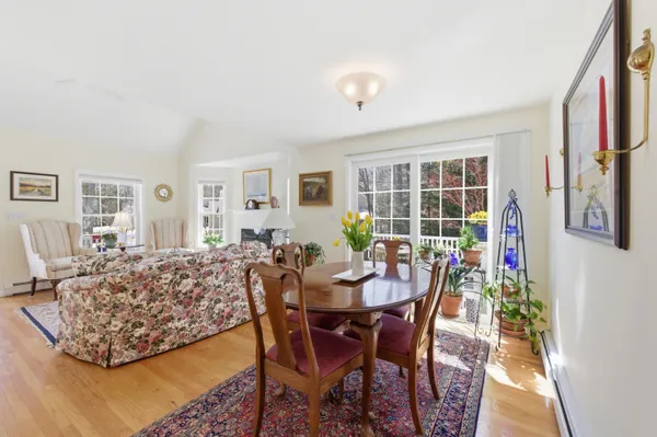 $569,000 | 7 Cambridge Court, Unit 7, Kennebunk, ME 04043