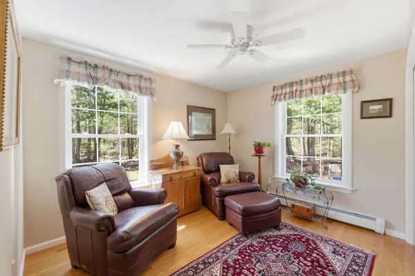 $569,000 | 7 Cambridge Court, Unit 7, Kennebunk, ME 04043