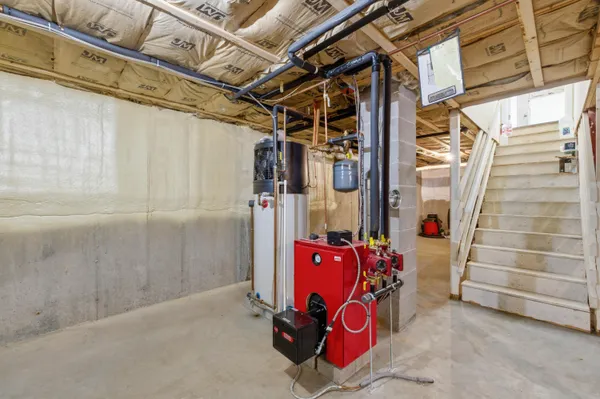 $569,000 | 7 Cambridge Court, Unit 7, Kennebunk, ME 04043