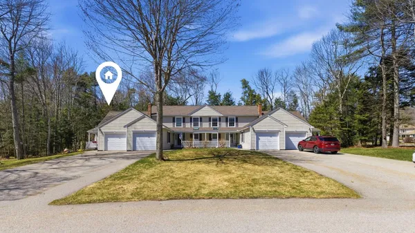 $569,000 | 7 Cambridge Court, Unit 7, Kennebunk, ME 04043