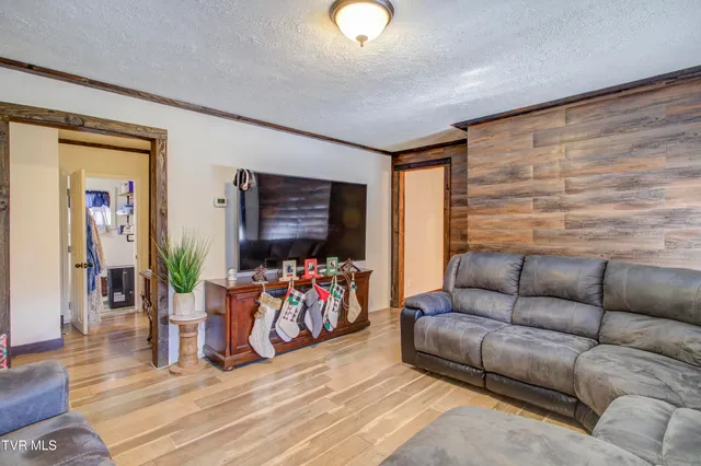 $229,000 | 461 Bunker Hill Road, Bluff City, TN 37618