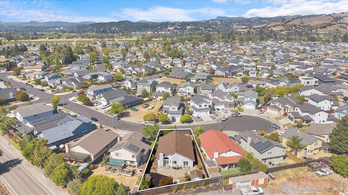 1698 Randon Way Santa Rosa, CA 95403 - Photo 63 of 68 Gallery Image 63